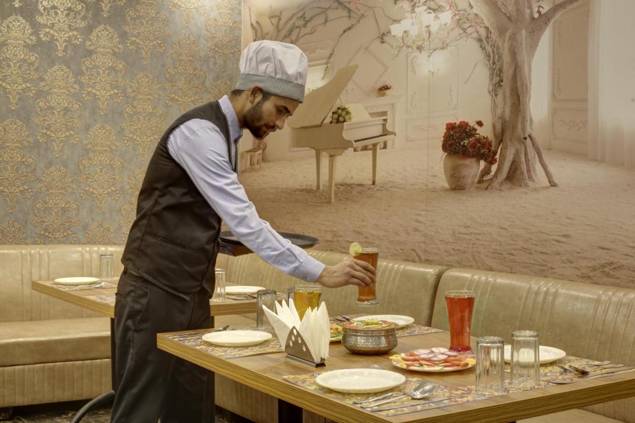 Hotel Park Tree Near Delhi Airport ニューデリー エクステリア 写真